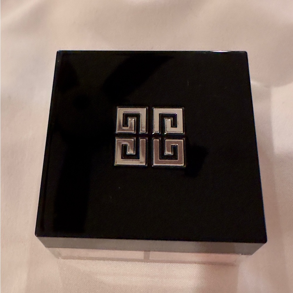 Givenchy Prisme Libre Powder